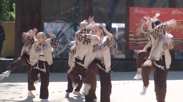 В СОЛНЕЧНОГОРСКЕ СТАРТОВАЛ МАСШТАБНЫЙ ФЕСТИВАЛЬ «ГОРОД ТАНЦУЕТ В ПАРКАХ» смотреть онлайн