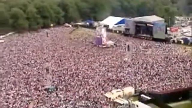 Atomic Kitten - Eternal Flame (Party In The Park 2003) смотреть онлайн