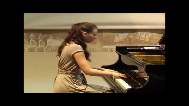Katarina Bauer plays Chopin´s Scherzo b-moll op. 31 No. 2 смотреть онлайн