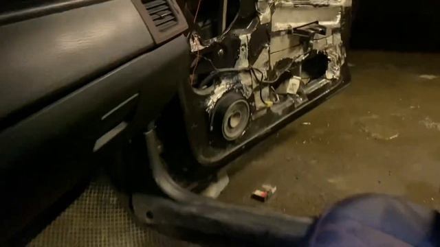 Замена штатных динамиков в LADA Priora на DL Audio Gryphon Pro 165 смотреть онлайн