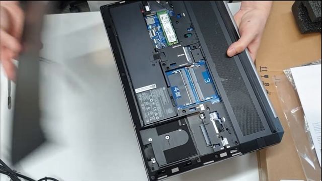 HP Zbook 15 G6 Mobile Workstation Intel Core i9 9th Gen | Unboxing & Specs смотреть онлайн