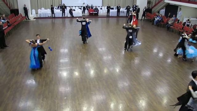 Квикстеп (2) (D класс Взрослые+Молодежь) 09.02.2019 Рейтинг-Турнир Санкт-Петербурга (1 тур) смотреть онлайн