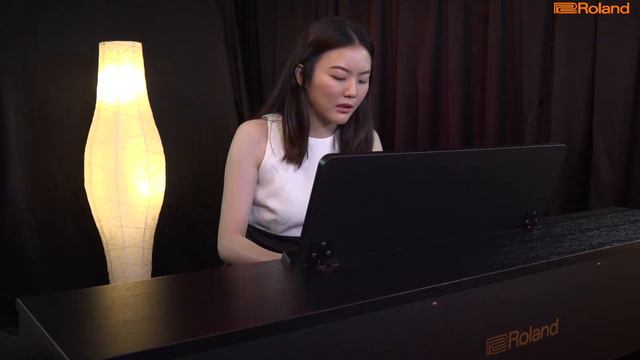 ROLAND RP701 Photography by Arcade Fire, Performance by Maxy Chan смотреть онлайн