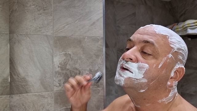 Т-Образный бритвенный станок WILKINSON SWORD