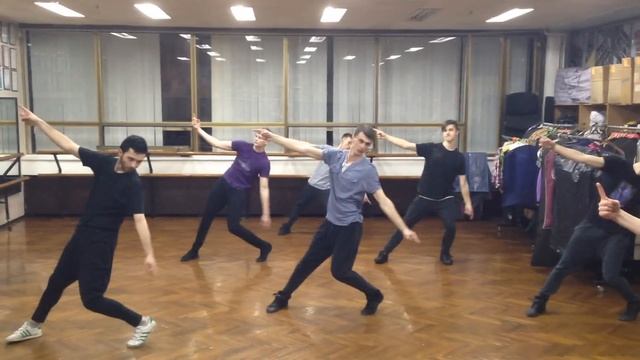 "Feelin' Good" (фрагмент flashmob Light Dance Company) смотреть онлайн
