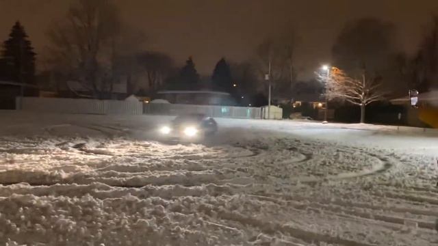 Volvo S40 t5 AWD snow drifting смотреть онлайн