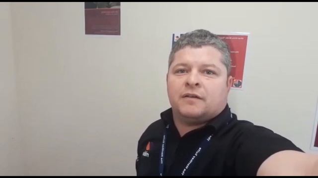 Mitie Frontline Heroes смотреть онлайн