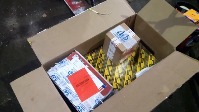 Приехали запчасти на Тойоту Бомбу через UsaInUa заказывал смотреть онлайн