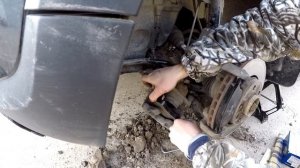 Renault Kaptur замена передних тормозных колодок