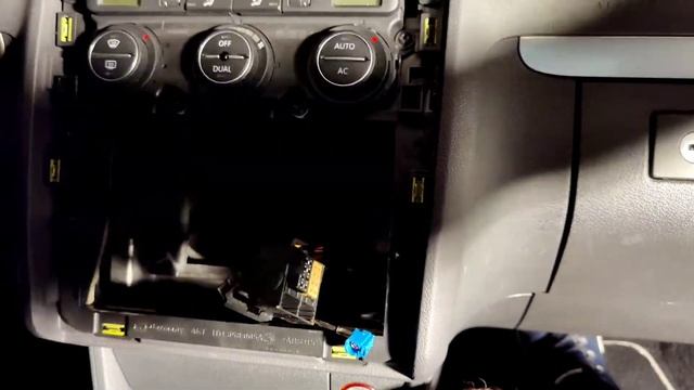 9 Zoll teyes CC2 Plus Universal VAG im VW Touran Einbau смотреть онлайн