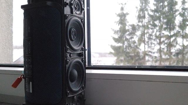 Jbl Xtreme 1 GG 30 HZ LFM BASS TEST 90% VOL смотреть онлайн