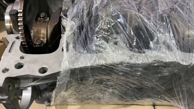 HYUNDAI Ix35 G4KD. Установка маслофорсунок!устранение задиров путём гильзовки и увеличение зазоров.