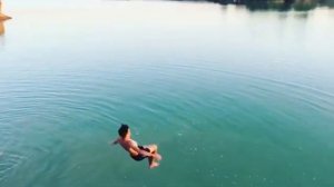 Сальто вперёд в воду !)