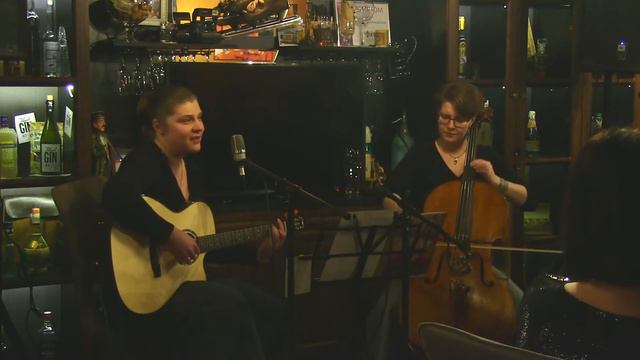 Мария Запольских и проект "тоМА" - Королевская охота смотреть онлайн