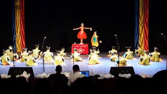 Танец "Светлячки". смотреть онлайн