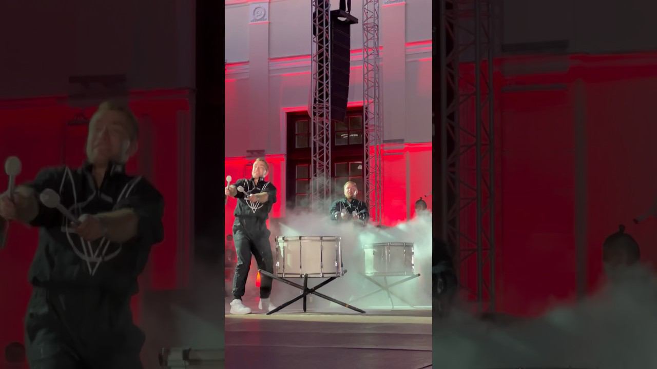 По вопросам организации выступлений +7(903)960-55-74 #vasilievgroove #шоубарабанщиков смотреть онлайн