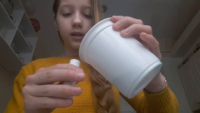 СТРАННЫЙ DIY: помада из восковых мелков) смотреть онлайн