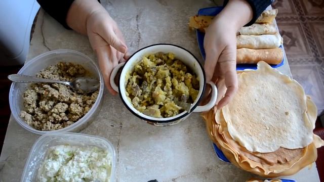 БЛИНЫ С РАЗНЫМИ НАЧИНКАМИ! Лук, яйцо, мясной фарш, картошка и грибы, творог ! смотреть онлайн