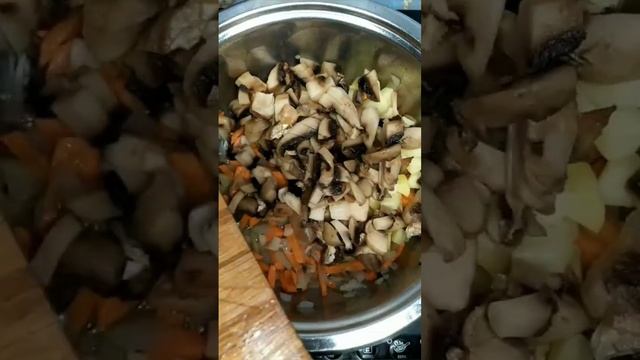 Очень быстрый суп#рецепт #суп #шампиньоны
