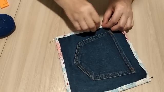 Режу старые джинсы и шью из них полезные для дома вещи! смотреть онлайн