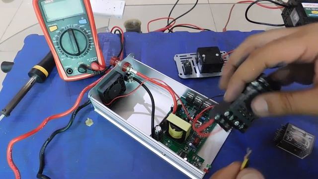 Convert Cheap china/car inverter into UPS Easy step by step guide Urdu /Hindi смотреть онлайн