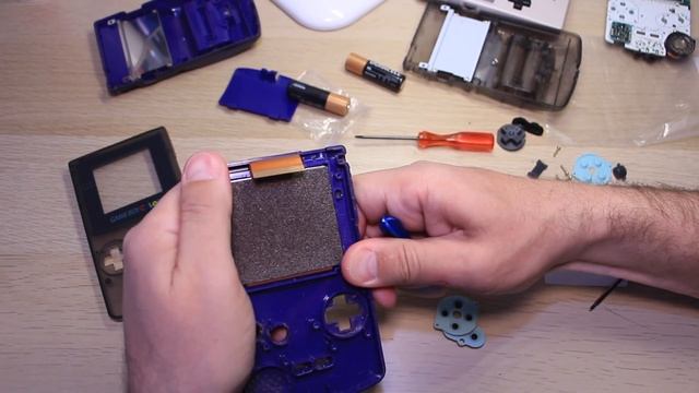Nintendo GameBoy Color замена корпуса и обзор