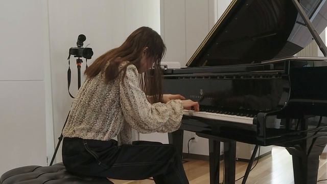 Muyu Plays Chopin Ballad No 1 on Steinway SPIRIO смотреть онлайн