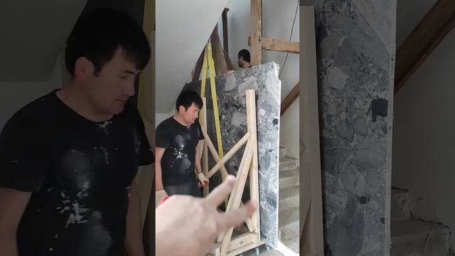 Миссия выполнима !!!Мраморные слэбы, весом под 400-кг подняты на второй этаж. смотреть онлайн