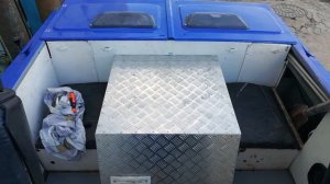 Катер Амур В с двигателем. Ваз 2110 1,6