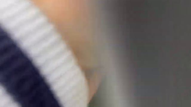 Нагло воруем у соседей ягодки, дома свои висят. смотреть онлайн