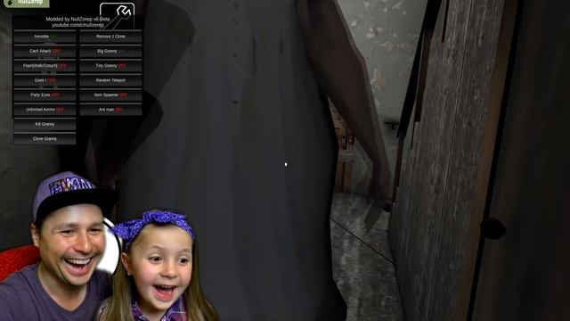 МАЛЕНЬКАЯ И ОГРОМНАЯ ГРЕННИ Папа СТАЛ МАЛЕНЬКИМ против ОГРОМНОЙ БАБУЛИ в реальной жизни! - Granny смотреть онлайн