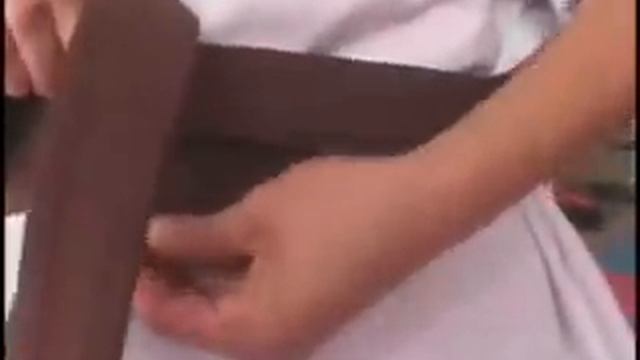 Manual para atarse la cinta Sensei Erika смотреть онлайн