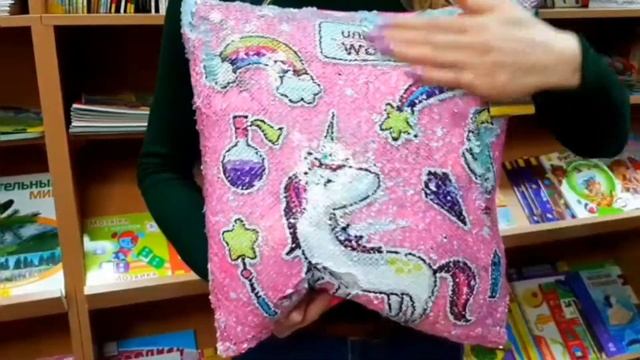 Супер модные подушки из паеток-перевертышей! Показываем 