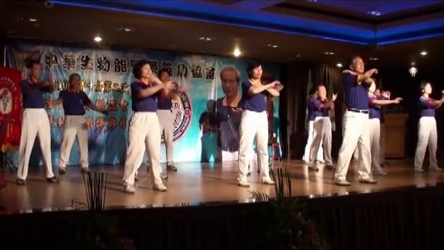 南投區17式功舞表演 смотреть онлайн