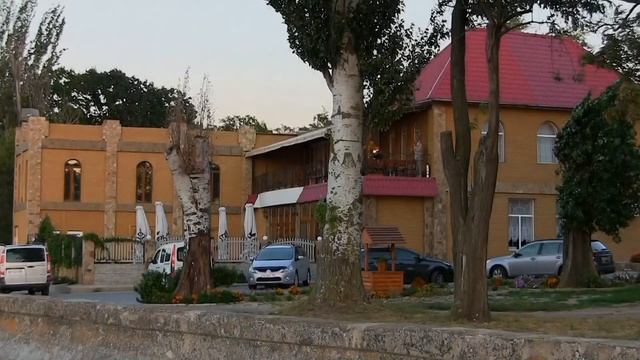 Каховка, набережная вечером 18.09.2014 года. смотреть онлайн