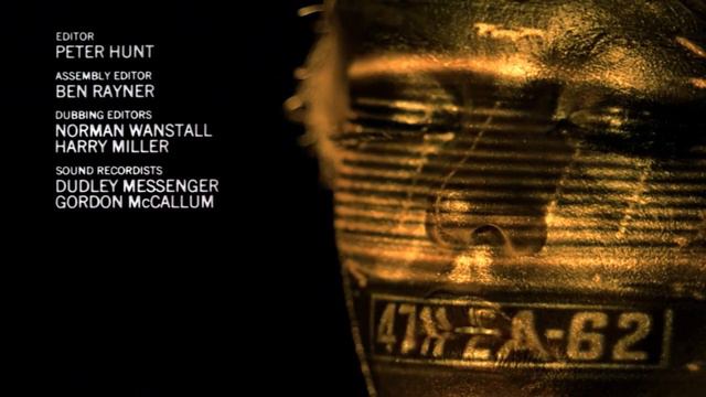 007 Contra Goldfinger 1964 - Shirley Bassey