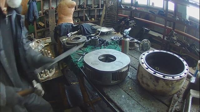 ремонт бортового редуктора komatsu смотреть онлайн