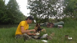 Ночь на берегу реки. Дождливая рыбалка.