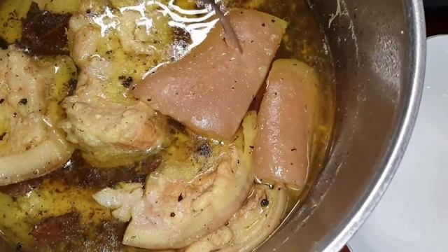 ДЕЛИКАТЕС ИЗ СВИНЫХ ШКУРОК/БОМБИЧЕСКАЯ ЗАКУСКА ИЗ СВИНЫХ ШКУРОК, ТОЛЬКО ДЛЯ ГУРМАНОВ! смотреть онлайн