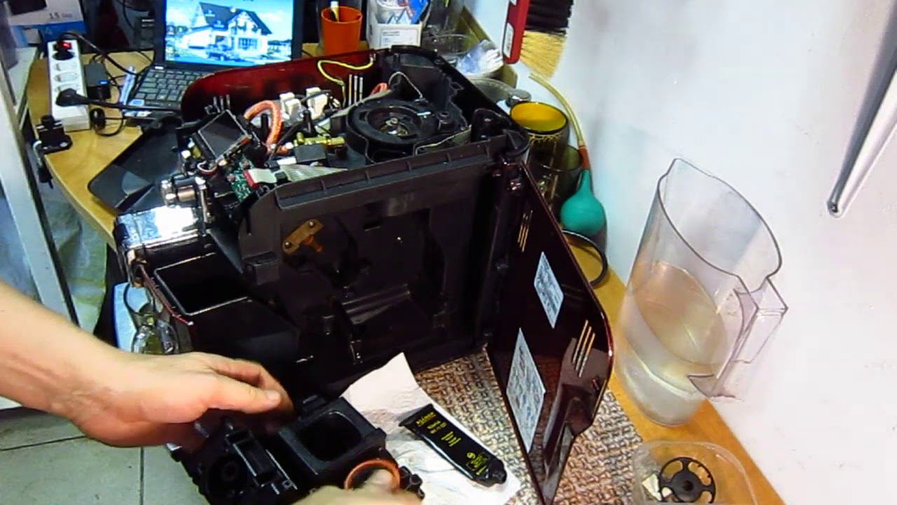 Кофемашина Philips Saeco Syntia Не готовит кофе и не работает дисплей - стоимость ремонта в СПб смотреть онлайн