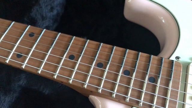 Schecter Usa Custom Shop Traditional Roasted Maple Shell Pink смотреть онлайн