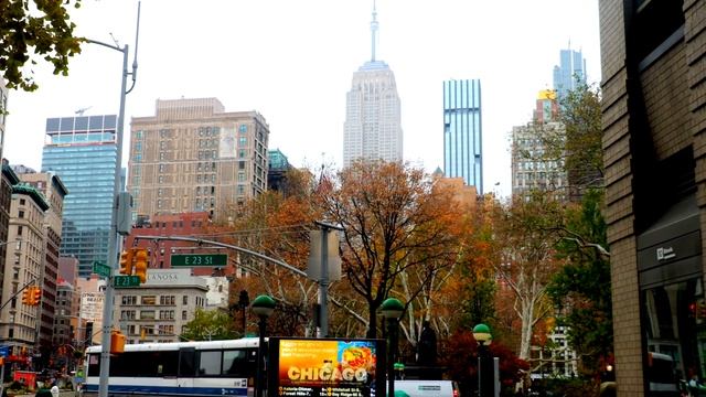 A Brief Look At the Always Omnipresent Empire State Building, New York City смотреть онлайн