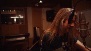 THUNDERMOTHER feat. DREGEN (ByB/Hellacopters) & PONTUS SNIBB – Rock 'n' Roll Heaven (Official Video