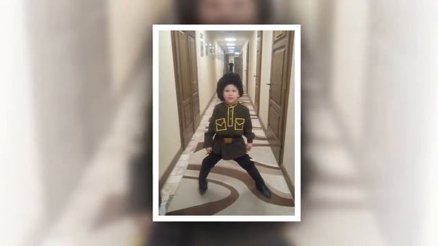 Трайбер Артем, 6 лет г. Иркутск песня "Дорогою добра" фотоколлаж смотреть онлайн