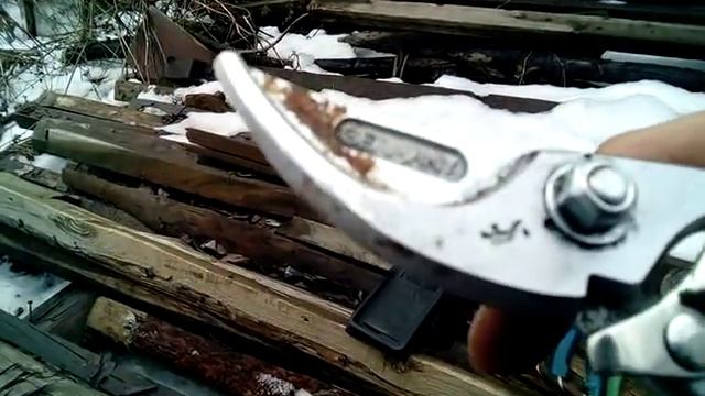 Обзор секаторов, садоводом с опытом по обрезке деревьев. смотреть онлайн