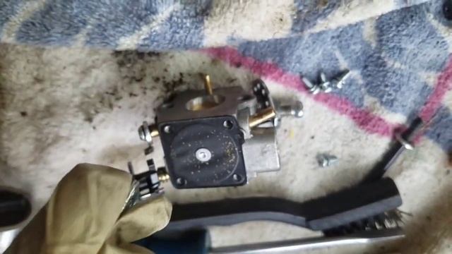 Homelite 42cc Chainsaw Doesn't Start DIY How To Clean The Carburetor