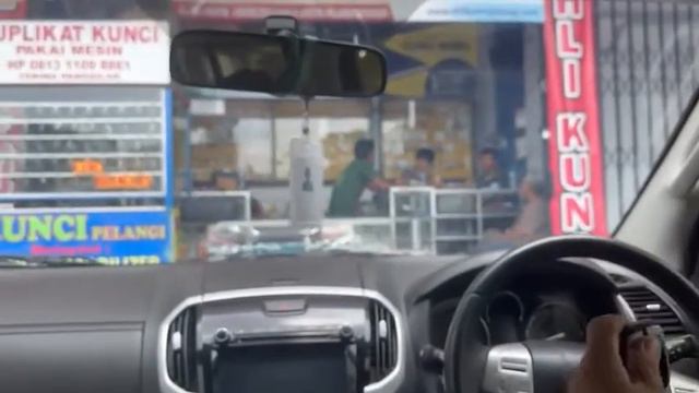 Ahlikunci Isuzu Mux#DuplikatKunci Isuzu Mux#ahlikuncimobil #ahlikunciimmobilizer смотреть онлайн