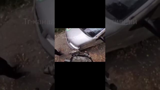 Встреча лицом к лицу российского солдата и Украинских волонтеров!⚡️ смотреть онлайн