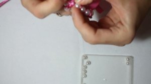 Браслет из бусин и ленты своими руками! Мастер-класс!