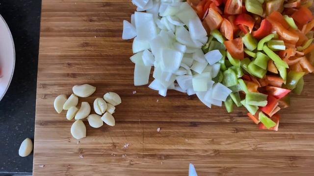 Жарим мясо. Говядина в соевом соусе. смотреть онлайн